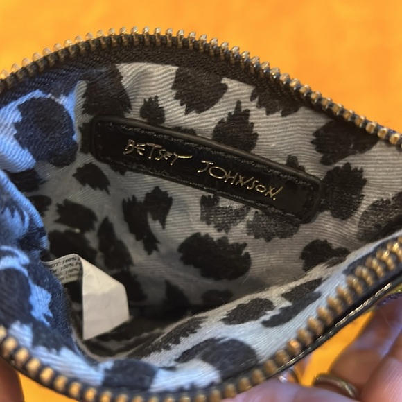 Betsy Johnson sequin  floral zippered wallet. Featuring a key ring. - Picture 6 of 8